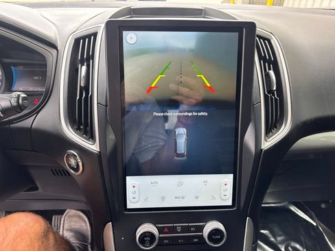 Certified 2023 Ford Edge SEL AWD/4WD image 34