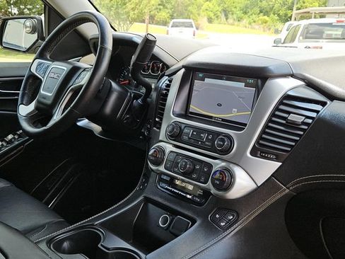 Used 2017 GMC Yukon SLT w/ HD Trailering Package RWD image 32