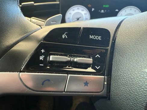 Used 2022 Hyundai Santa Cruz SEL Premium image 18