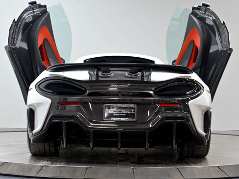 Used 2019 McLaren 600LT RWD image 37