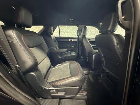 Used 2022 Ford Explorer ST-Line AWD/4WD image 12