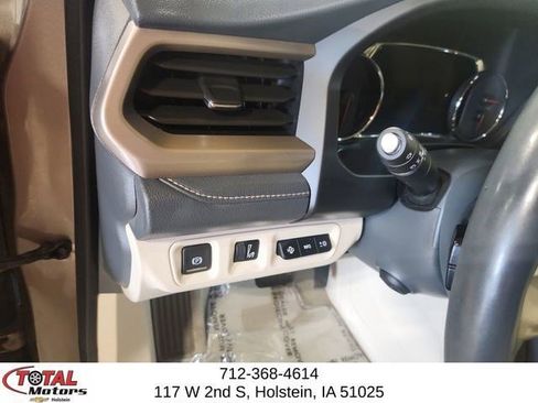 Used 2023 GMC Acadia Denali w/ Denali Technology Package AWD/4WD image 15