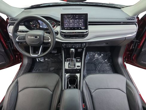 Used 2022 Jeep Compass Limited image 15