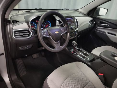Used 2022 Chevrolet Equinox LS w/ LPO, Floor Liner Package AWD/4WD image 16