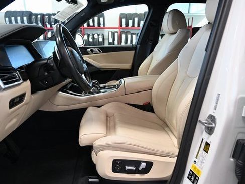 Used 2021 BMW X5 xDrive40i w/ Premium Package image 10