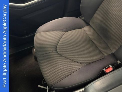 Used 2023 Toyota Highlander LE FWD image 25
