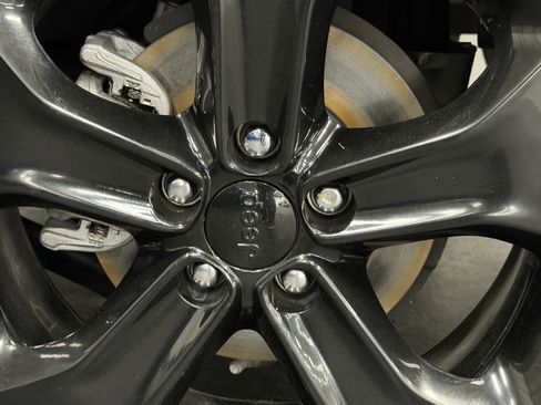 Used 2020 Jeep Compass Latitude image 17