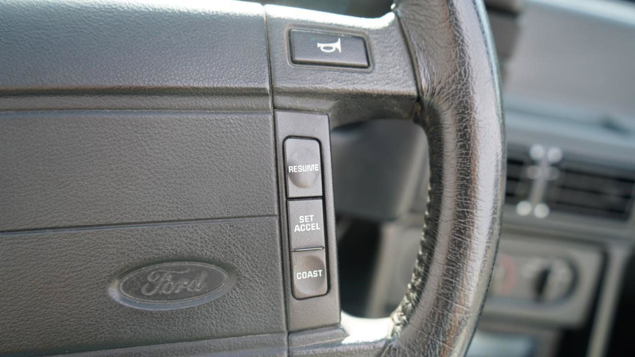 Used 1992 Ford Mustang LX RWD image 69