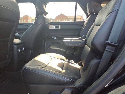 Used 2022 Ford Explorer ST w/ Equipment Group 401A image 9