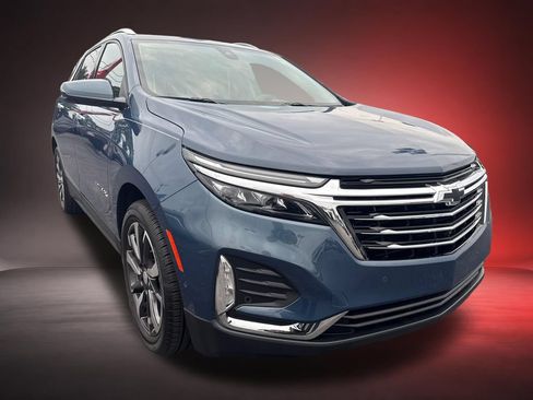 Certified 2024 Chevrolet Equinox Premier FWD image 3