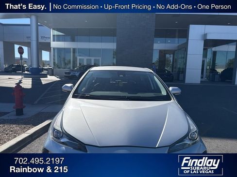 Used 2021 Toyota Prius LE image 34