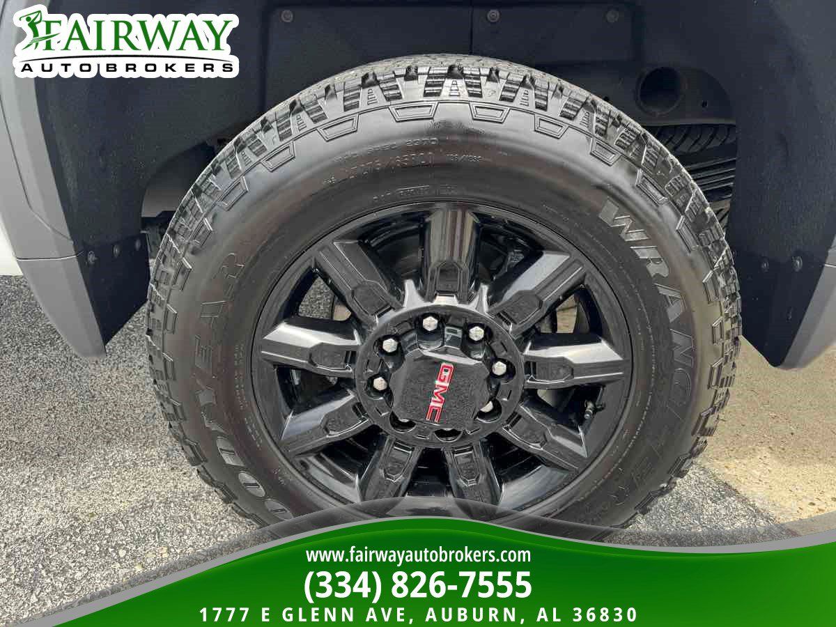 Used 2025 GMC Sierra 2500 AT4 w/ AT4 Premium Plus Package AWD/4WD image 31