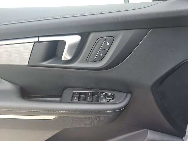 Used 2026 Buick Enclave Preferred FWD image 27