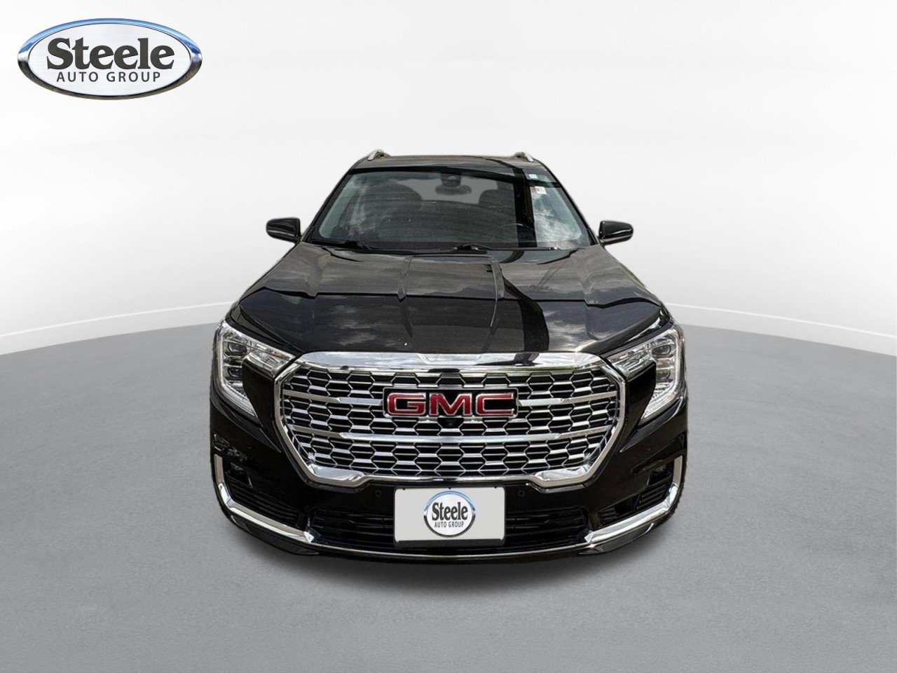 Certified 2024 GMC Terrain Denali w/ Black Diamond Edition AWD/4WD image 8