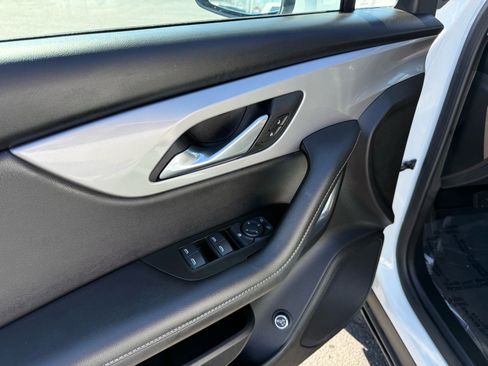 Used 2024 Chevrolet Blazer LT image 16