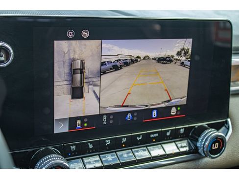 Used 2024 GMC Canyon Denali AWD/4WD image 45