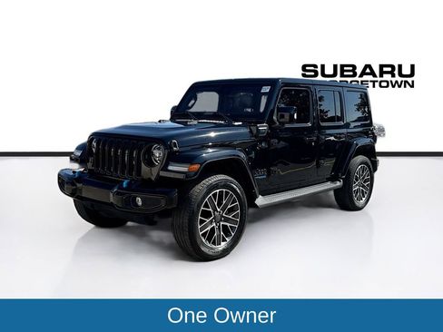 Used 2022 Jeep Wrangler Unlimited Sahara image 3