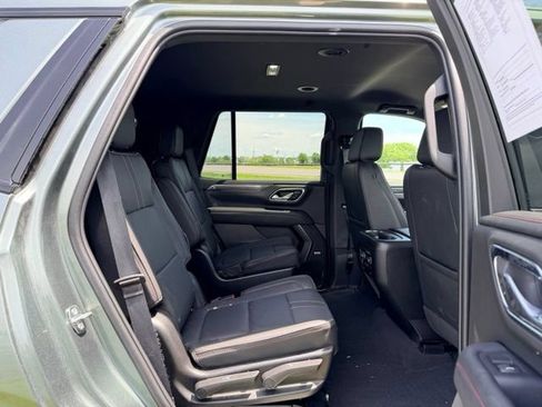 Used 2024 Chevrolet Tahoe RST w/ Luxury Package AWD/4WD image 9