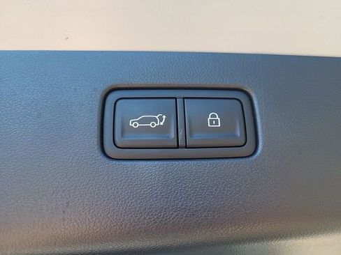 New 2026 Hyundai Ioniq 9 SE image 7