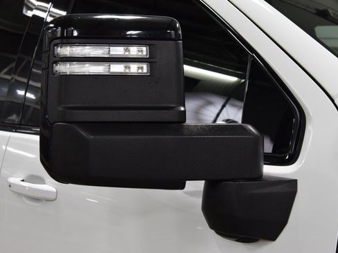 Used 2024 GMC Sierra 2500 AT4 w/ AT4 Premium Plus Package image 17