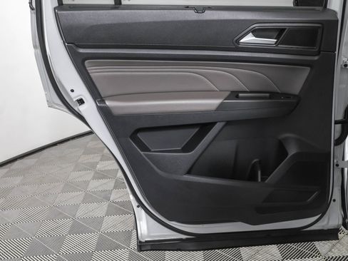 Certified 2023 Volkswagen Atlas SE image 39