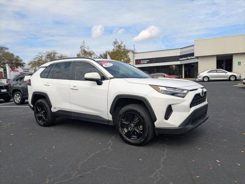 Certified 2022 Toyota RAV4 XLE w/ Convenience Package image 2