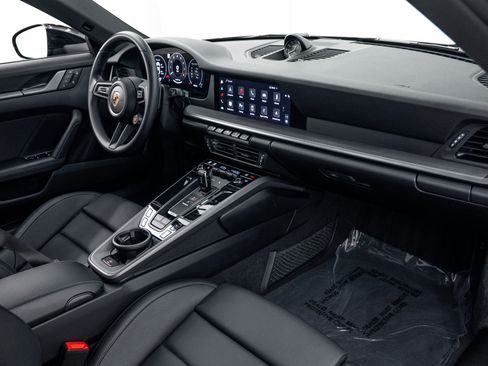 Certified 2025 Porsche 911 Carrera w/ Premium Package RWD image 18