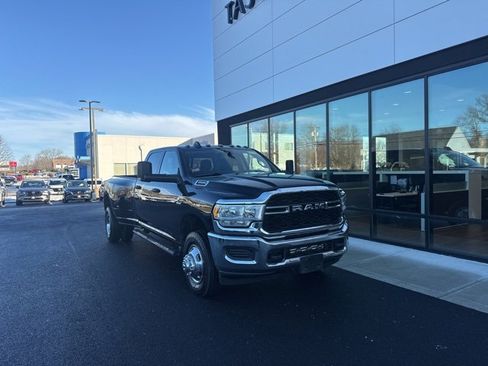 Used 2020 RAM 3500 Tradesman image 1