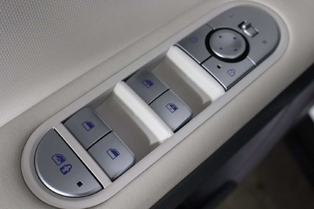 Used 2024 Hyundai Ioniq 5 SEL RWD image 14