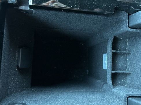 Used 2021 Lincoln Nautilus Reserve image 34