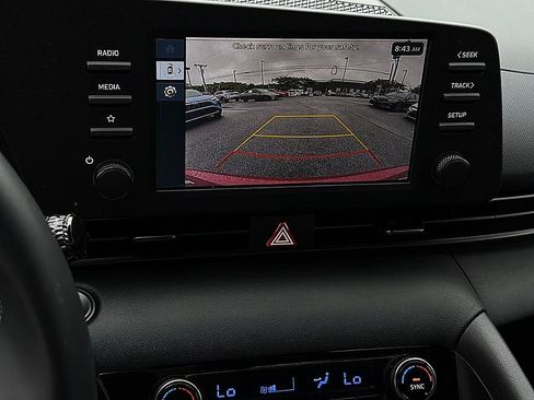 Certified 2025 Hyundai Elantra Sport FWD image 13