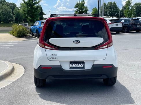 Used 2020 Kia Soul LX FWD image 6