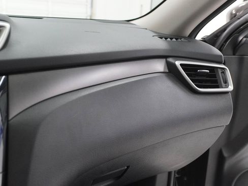 Used 2016 Nissan Rogue S w/ Appearance Package FWD image 20