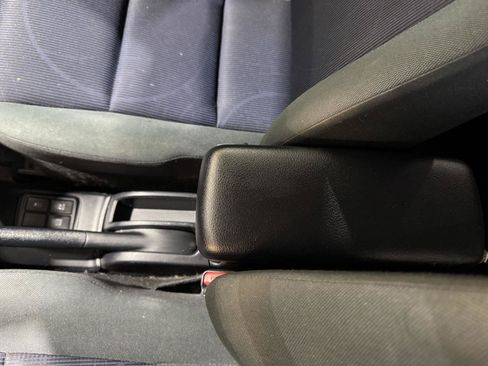 Used 2015 Toyota Prius C Three FWD image 31