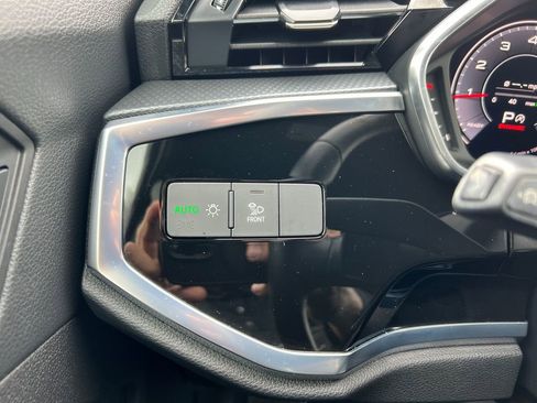 Used 2021 Audi Q3 2.0T Premium Plus AWD/4WD image 17