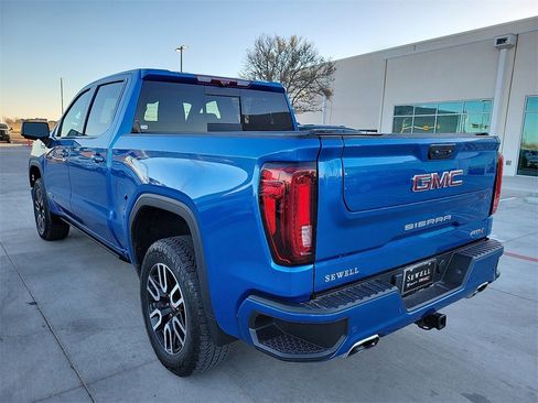 Used 2024 GMC Sierra 1500 AT4 w/ Technology Package image 3