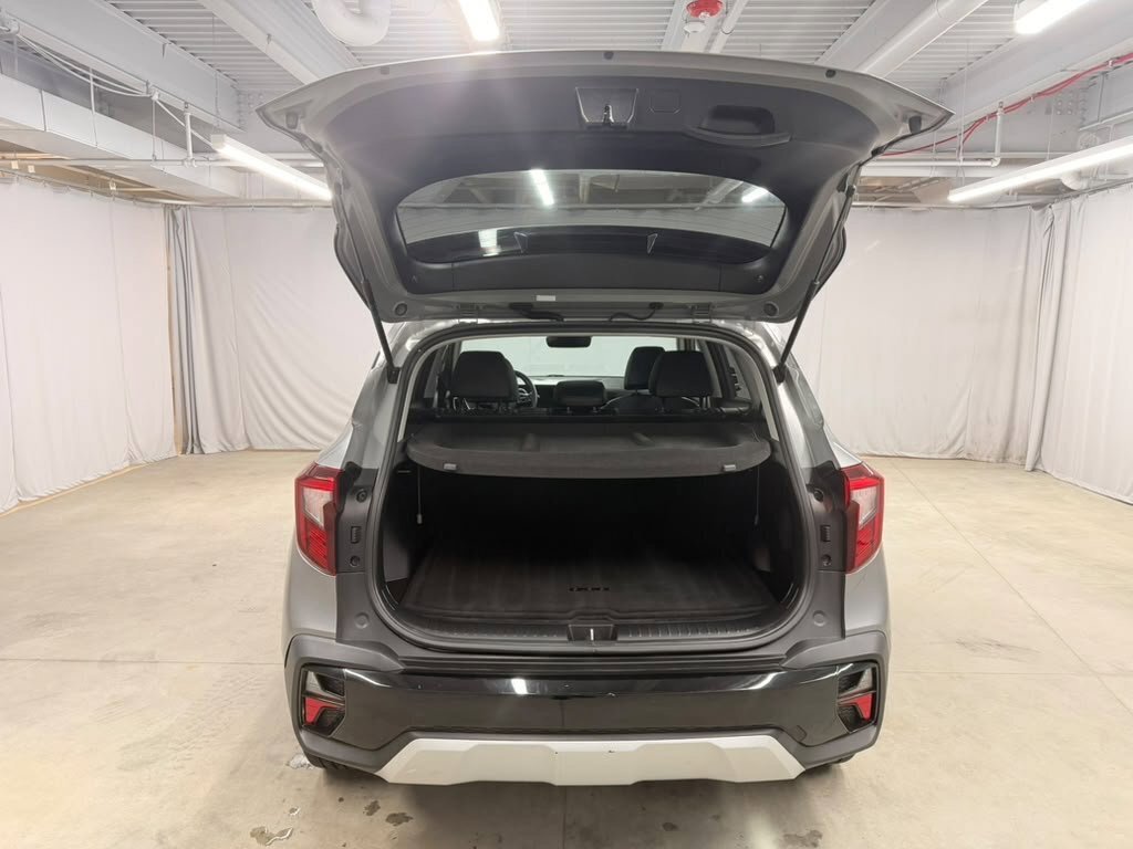 Used 2024 Kia Seltos SX AWD/4WD image 11