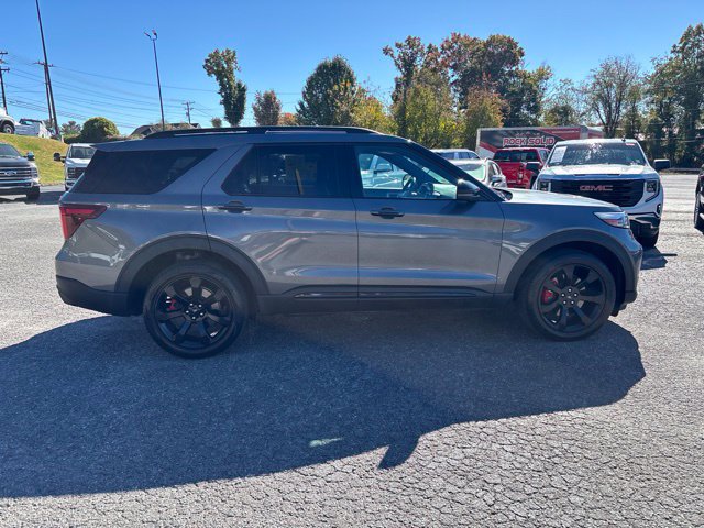 Certified 2023 Ford Explorer ST w/ Equipment Group 401A AWD/4WD image 9