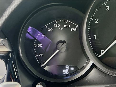 New 2026 Porsche Macan image 13