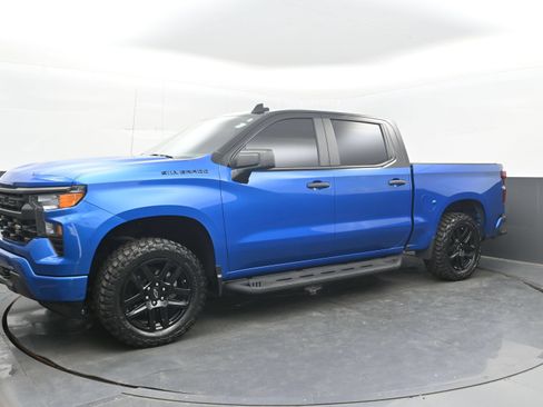 Used 2022 Chevrolet Silverado 1500 Custom AWD/4WD image 5