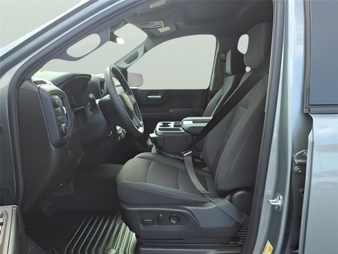 New 2026 Chevrolet Silverado 1500 Custom w/ LPO, Dark Essentials Package image 16