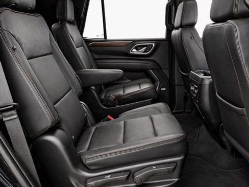 Used 2023 Chevrolet Tahoe High Country w/ LPO, Illumination Package AWD/4WD image 17