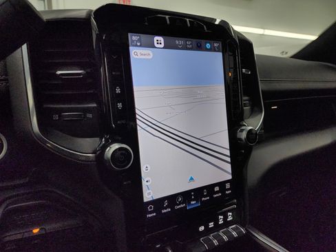 Used 2024 RAM 2500 Laramie w/ Sport Appearance Package image 11