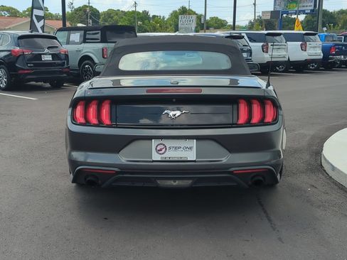 Used 2018 Ford Mustang Convertible w/ Equipment Group 101A RWD image 6