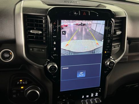 Used 2024 RAM 2500 Big Horn w/ Safety Group image 20