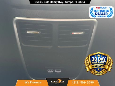 Used 2023 Chrysler 300 Touring w/ Sport Appearance Package RWD image 33