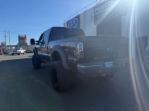 Used 2016 Ford F250 Lariat w/ Chrome Package image 3