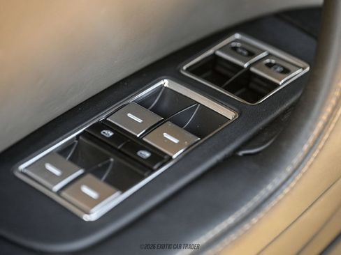 Used 2012 Bentley Flying Spur Flying Spur AWD/4WD image 32