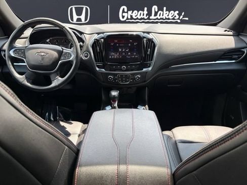 Used 2023 Chevrolet Traverse RS AWD/4WD image 10