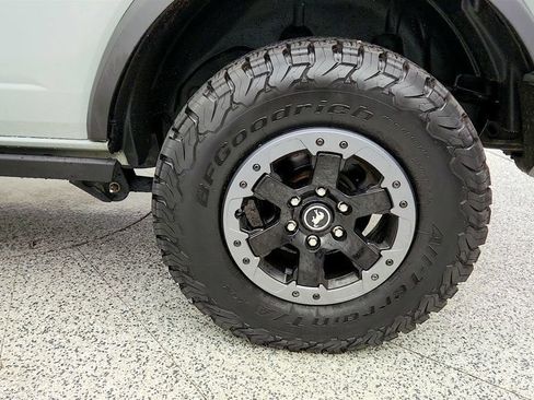 Used 2021 Ford Bronco Badlands AWD/4WD image 9